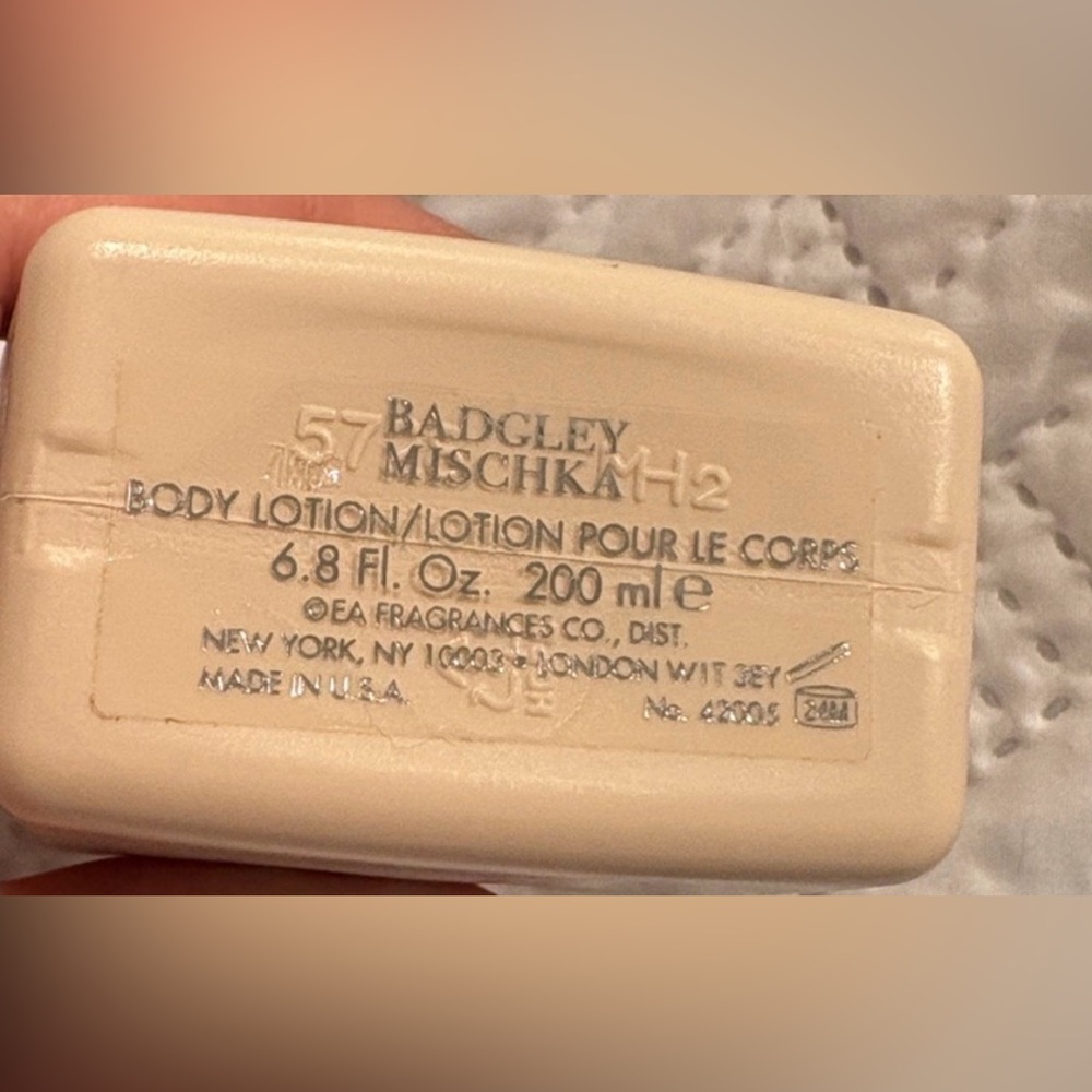 Badgley Mischka lotion - Picture 2 of 2